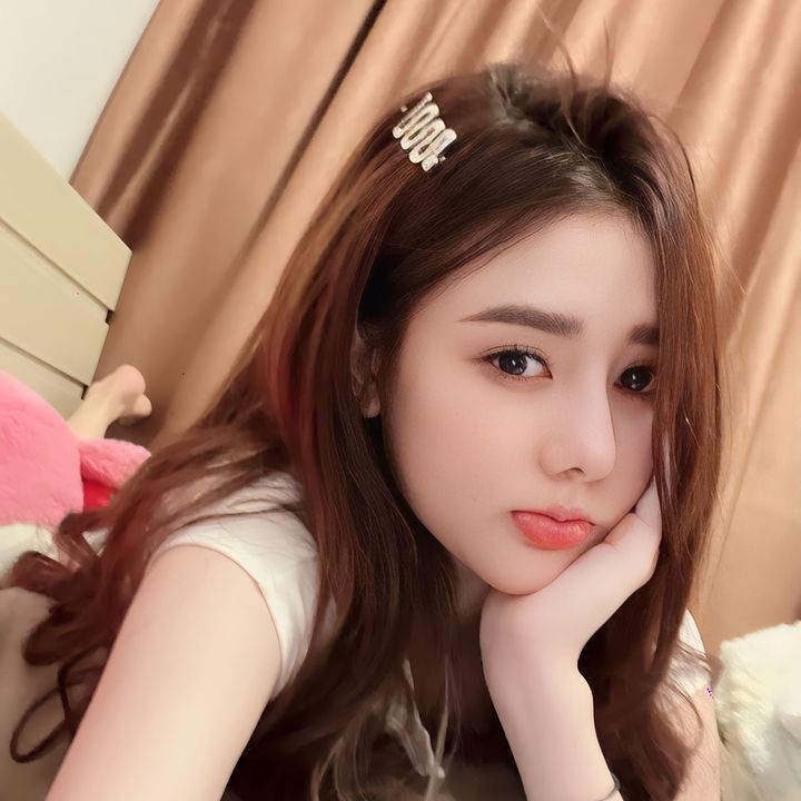 Hương Phạm