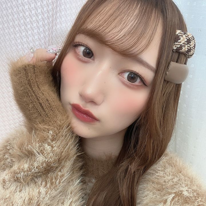 信野樹奈