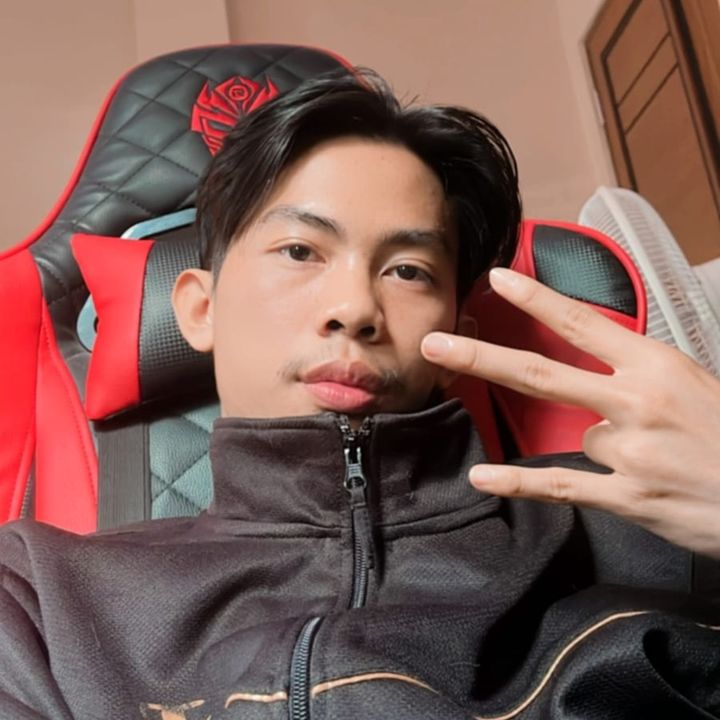 SAINT AW