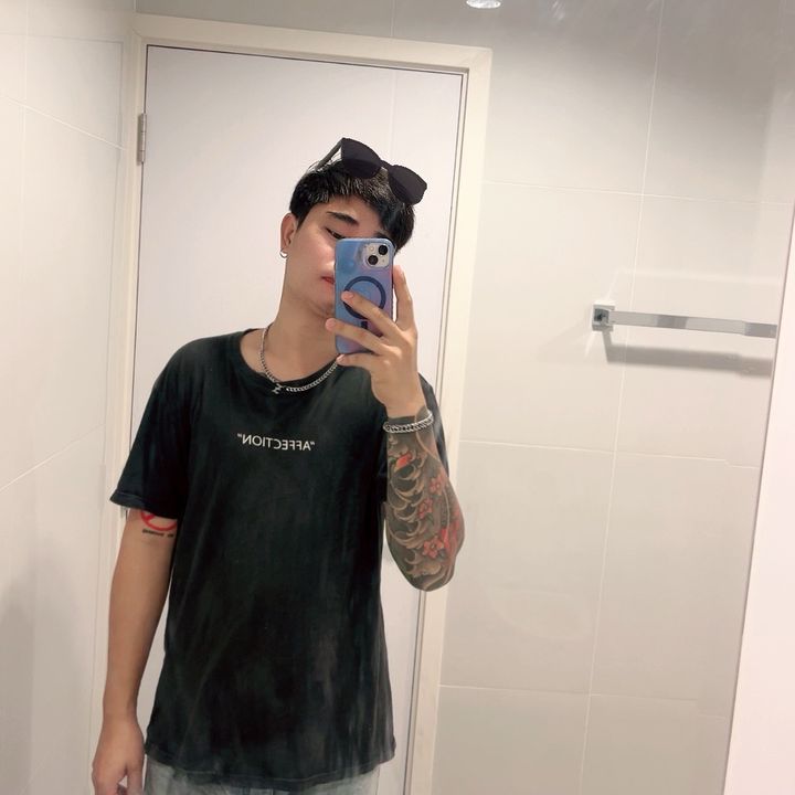 Zaw Whay 🖤🥀
