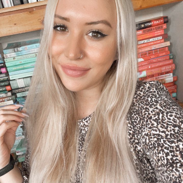 Katie | books mom life + more