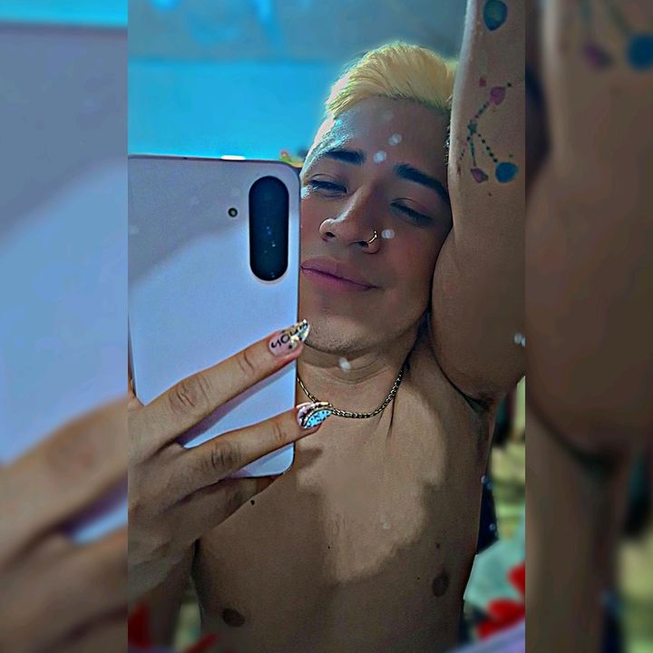 Jonathan AV