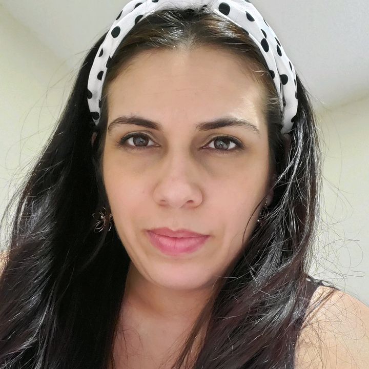 Angie Meneses