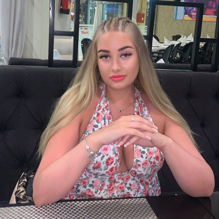 Chloe Rose