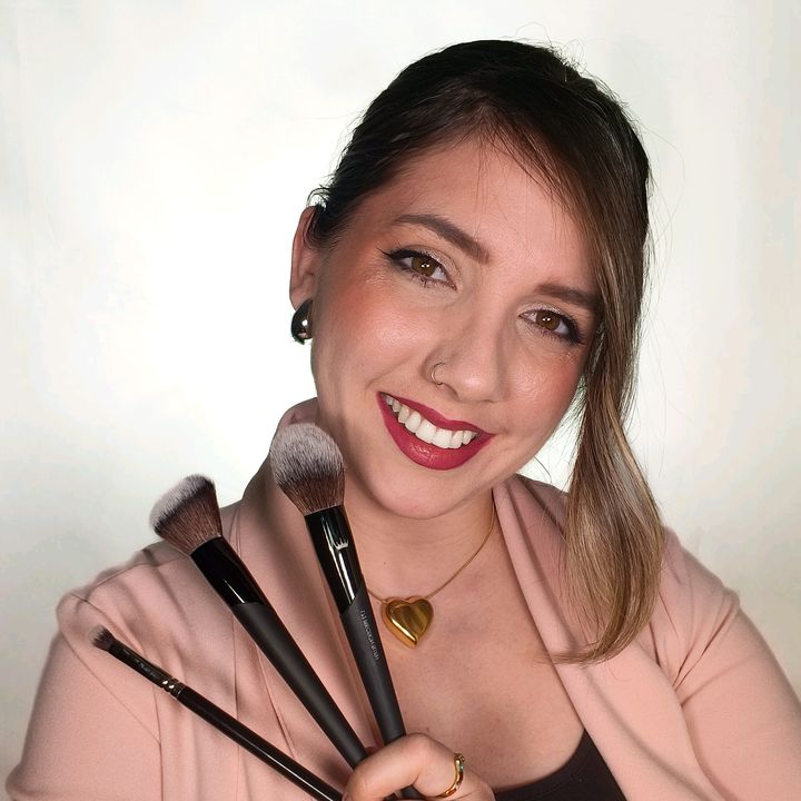 ALD Makeup artist