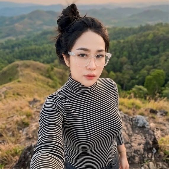 Mbak R 🦋