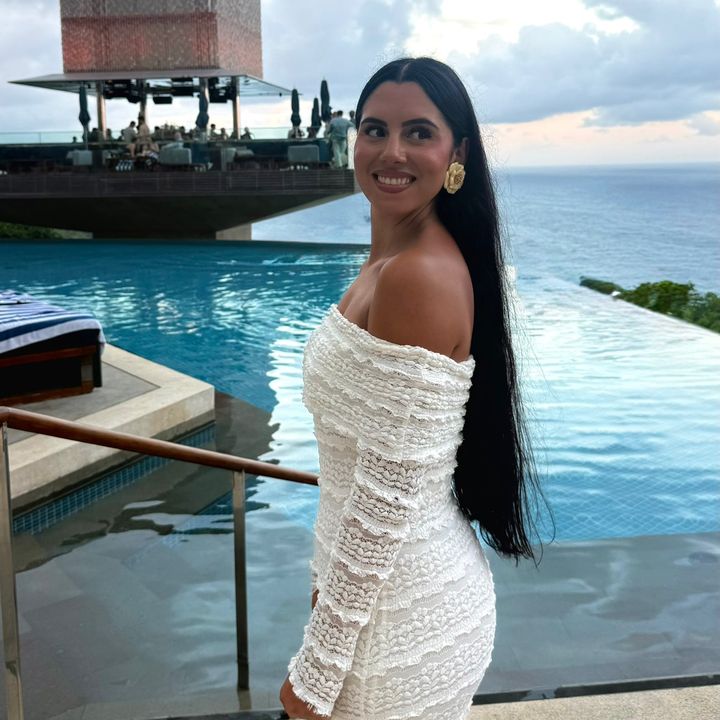 LAURA