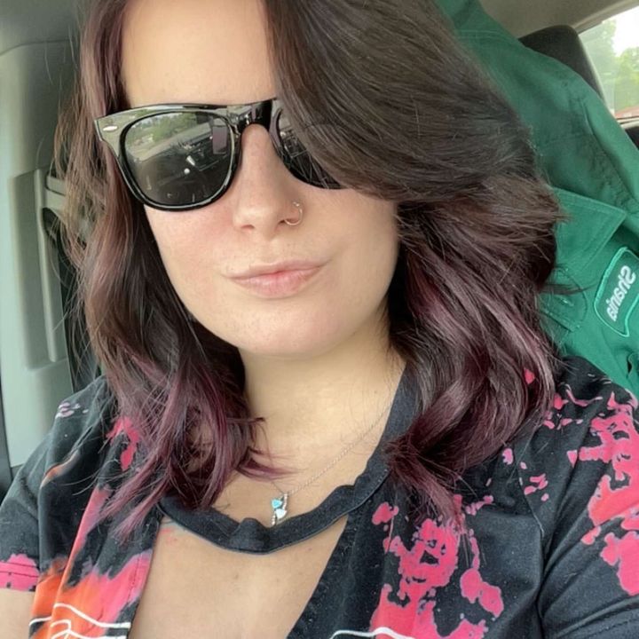 Shania Clonch