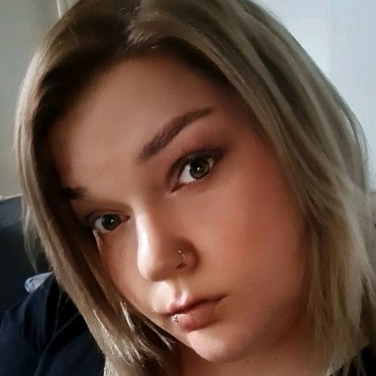 jεnnყ🖤🖤
