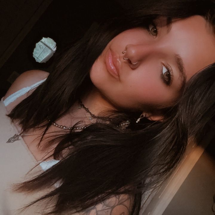 𝓂𝒶𝓀𝑒𝓃𝓃𝒶 𝓂𝒶𝓇𝒾𝑒
