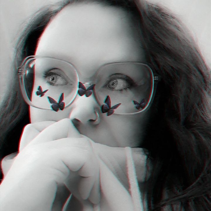 📖 🎧 Stacey Reads 📚 ✨