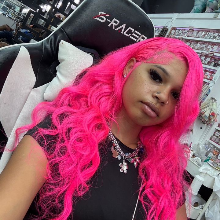 riahꨄ.