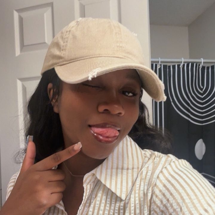 Gennie🥰