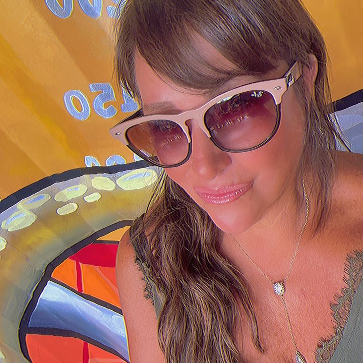 𝑔𝒾𝑔𝒾@𝓉𝒽ℯ𝒷ℯ𝒶𝒸𝒽🐚