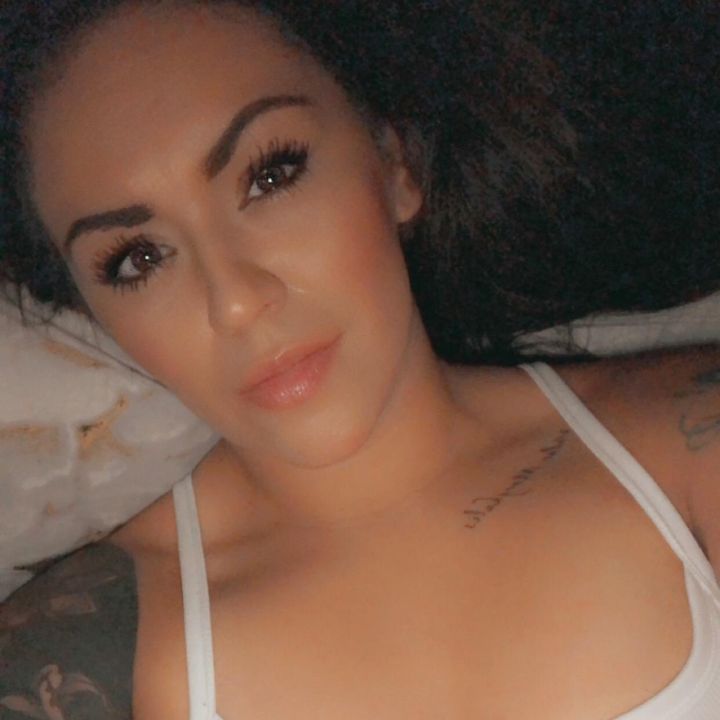 Adriana Flores