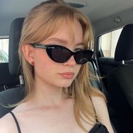 Victoria S.
