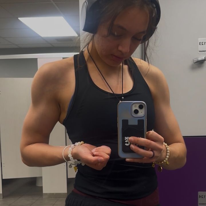 olivialiftsalil