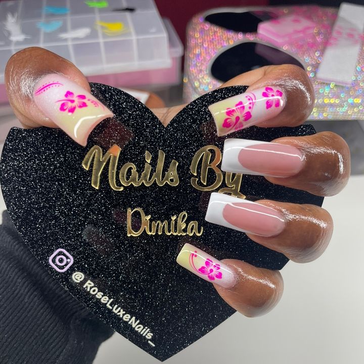 RoseLuxeNails