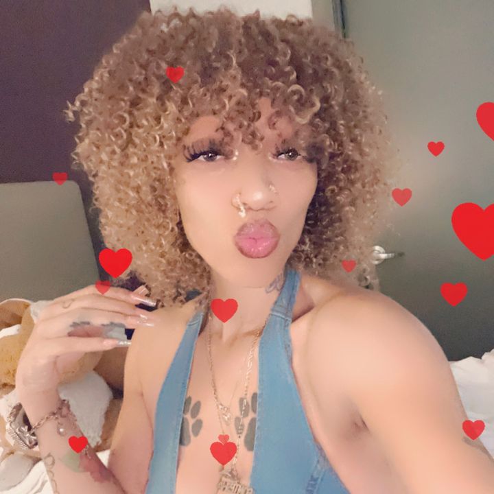 Fontesha 🦋 🤎🧨