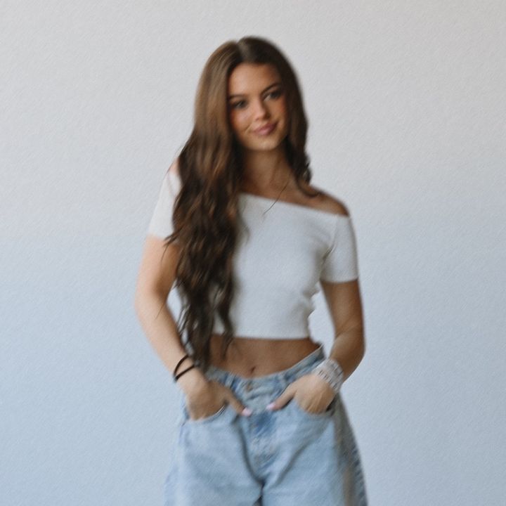 haley delesline