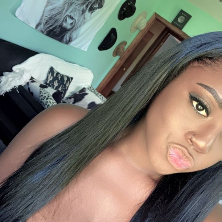 Heyitscorinah🌵✨