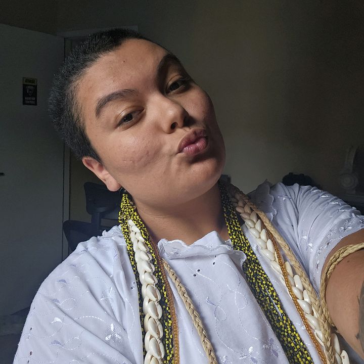 Mel 📿 ENTRE A ESTEIRA E O ASÉ