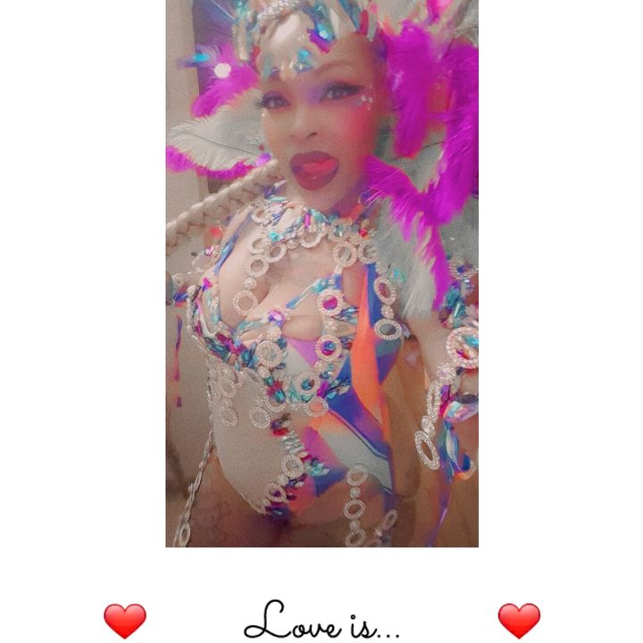 Goodkittyshootsglitter1125