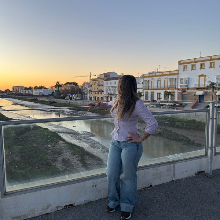 Mireia🪢