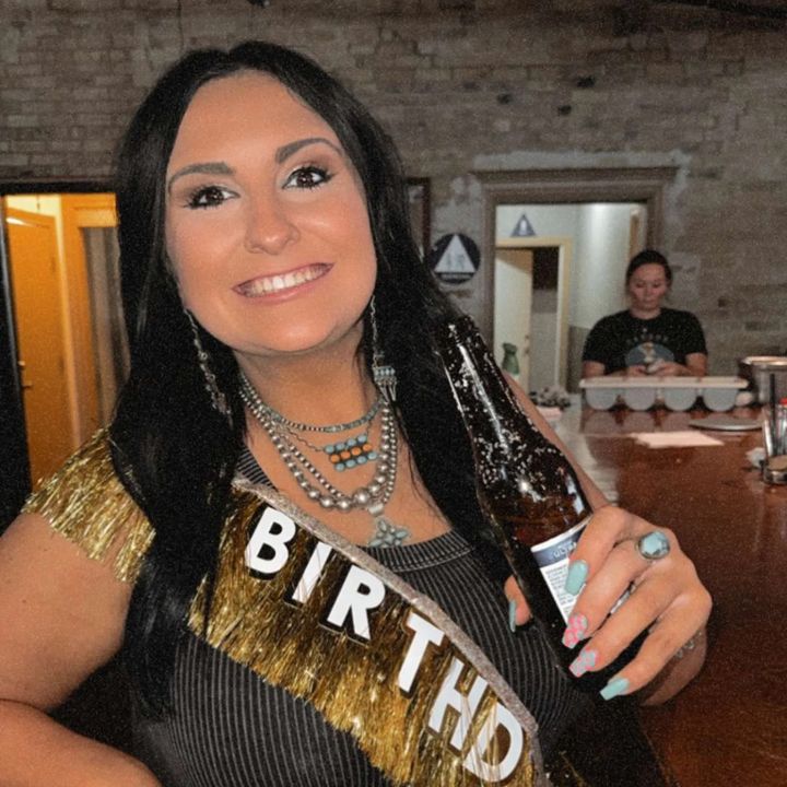 Mimi Holt