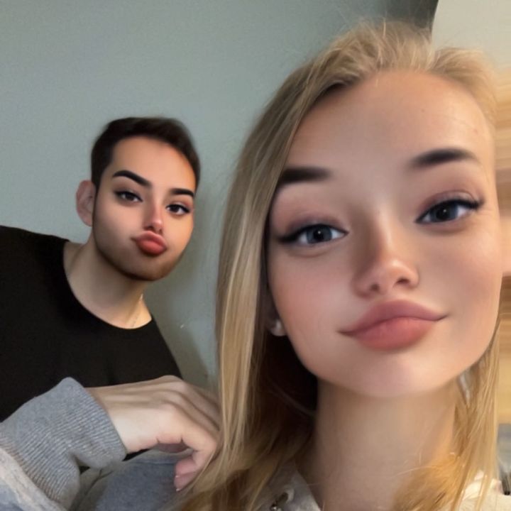The Real Blondee