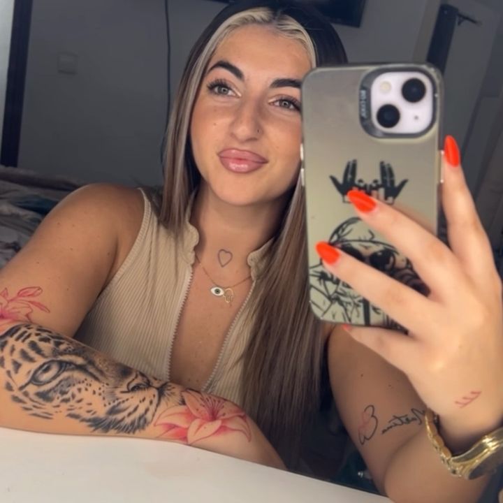 𝐍 𝐄 𝐑 𝐄 𝐀 🌸