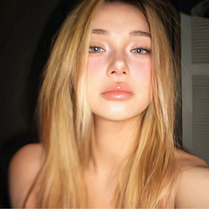 P 👑