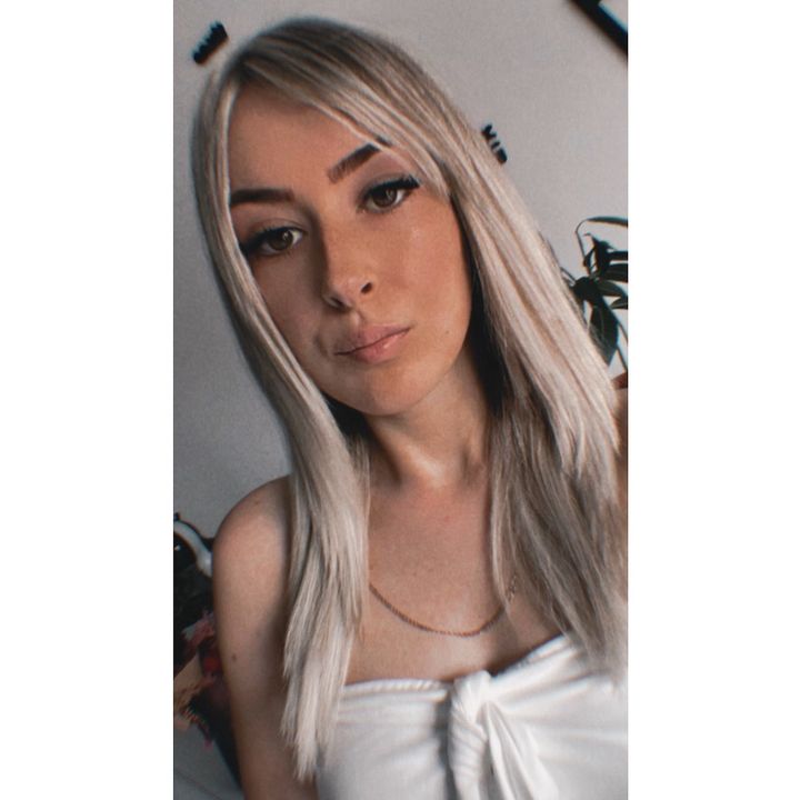 Alexandra Ale 🇷🇴 🇮🇹