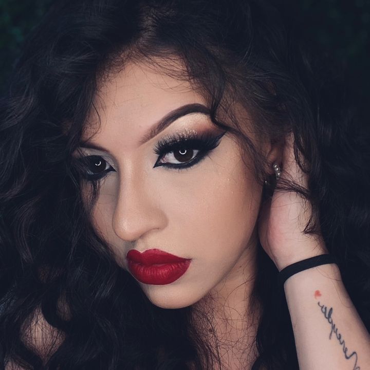 Sofia Báez_Makeup artist