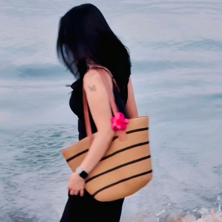 Putriii_02🌷