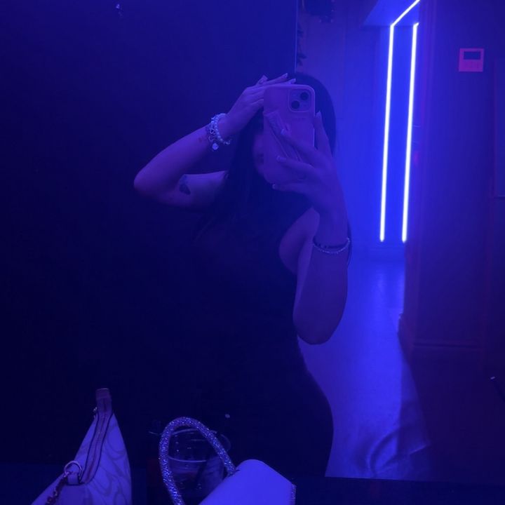 <3